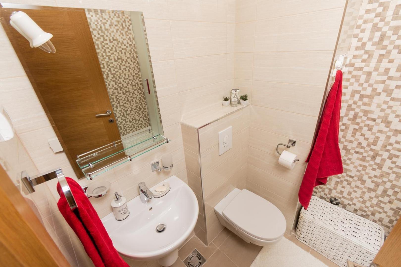 Lux City Apartment With Parking Podgorica Exterior photo
